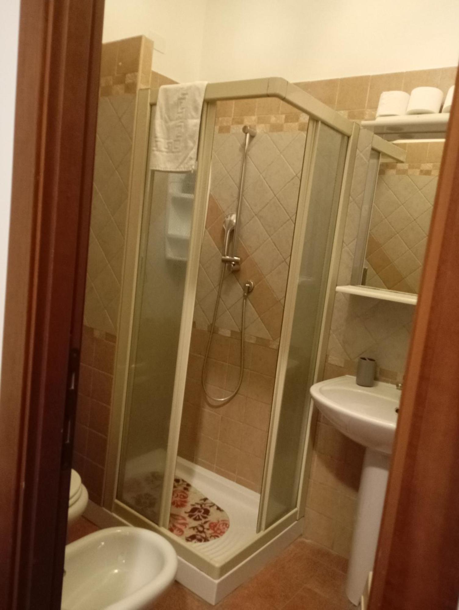 Verdoni Di Gabriela * Roma